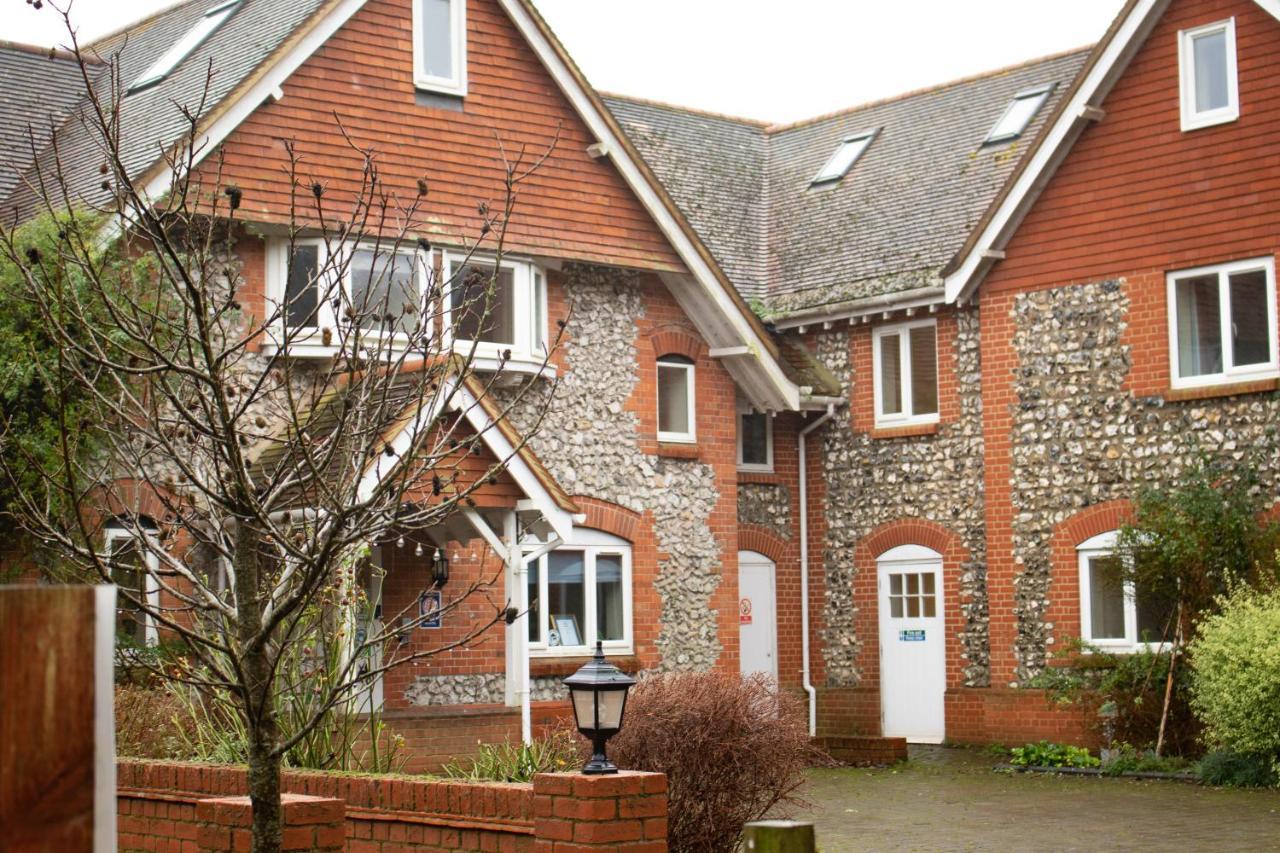 Stonehenge Hostel - Yha Affliated Cholderton Exteriér fotografie